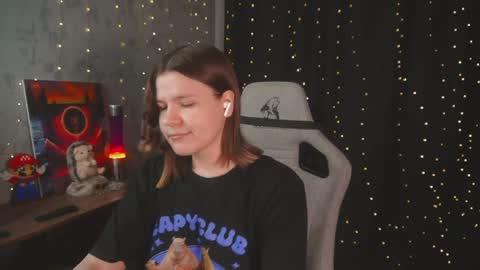 Snapshot of amberlyyy chatting on April 2026 12:46:02 AM my name is Sonya but you can call me your favorite girl 3 online show from April 2026 12:46:02 AM