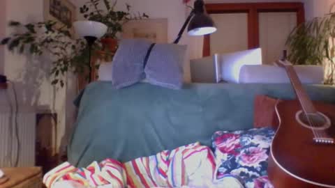 Snapshot of amberr11 chatting on September 2025 10:43:01 PM Amberr11 online show from September 2025 10:43:01 PM