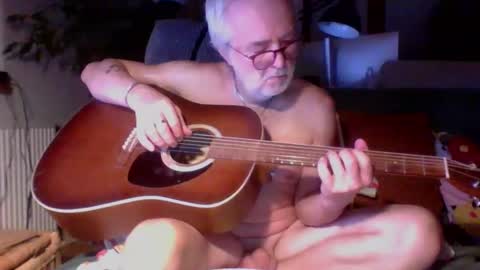 Snapshot of amberr11 chatting on October 2025 10:54:02 PM Amberr11 online show from October 2025 10:54:02 PM
