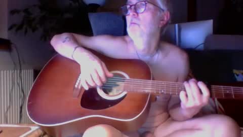 Snapshot of amberr11 chatting on October 2025 10:54:02 PM Amberr11 online show from October 2025 10:54:02 PM