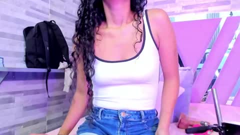 Snapshot of amberr_sweett chatting on April 2026 05:56:01 PM Amber online show from April 2026 05:56:01 PM