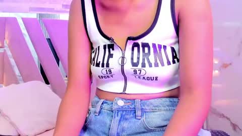 Snapshot of amberr_sweett chatting on May 2026 06:50:02 PM Amber online show from May 2026 06:50:02 PM