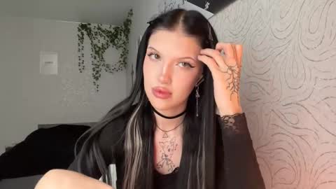 Alica online show from November 2025 11:21:01 AM