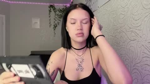 Alica online show from December 2025 11:15:02 AM