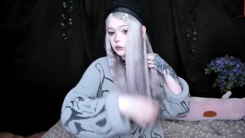 Amelia online show from December 2025 12:21:02 PM