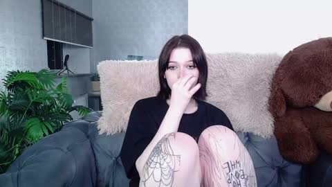 Amelia online show from December 2024 04:50:01 PM