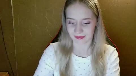 Snapshot of ameliaa333 chatting on July 2026 08:24:01 PM Amelia online show from July 2026 08:24:01 PM