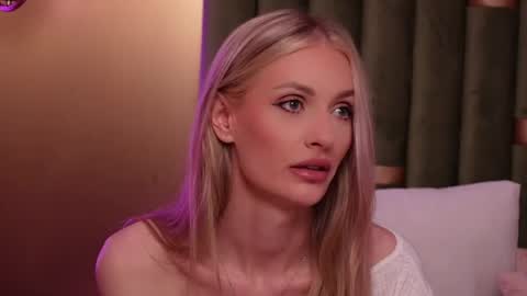 Snapshot of ameliaangell chatting on June 2026 07:25:01 PM Amelia online show from June 2026 07:25:01 PM