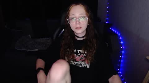 Amelia online show from October 2025 07:02:01 PM