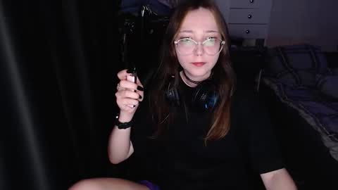 Amelia online show from December 2025 12:27:01 AM