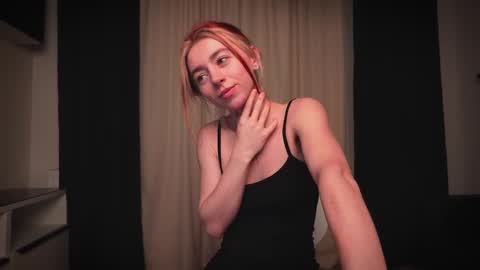 Amelia   online show from December 2024 05:25:01 PM