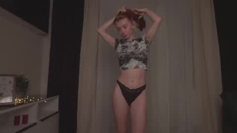 Amelia   online show from February 2025 06:33:01 PM