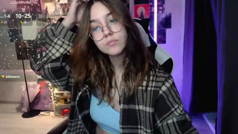 Amelia online show from September 2025 06:57:02 AM