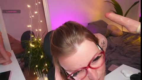 Snapshot of ameliasweety69 chatting on December 2024 07:32:02 PM Amelia online show from December 2024 07:32:02 PM