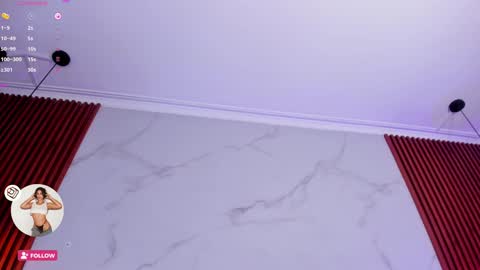 Snapshot of amelie_leigh chatting on January 2025 07:13:02 AM Alejandra online show from January 2025 07:13:02 AM