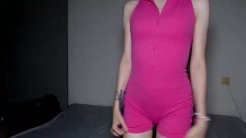 Snapshot of ameliebanshee chatting on October 2025 03:42:01 PM ameliebanshee online show from October 2025 03:42:01 PM