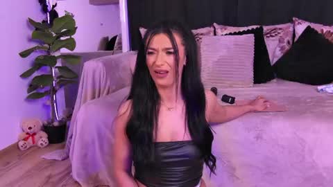 Snapshot of ameliereeaa chatting on June 2026 05:43:02 PM AmelieReeaa online show from June 2026 05:43:02 PM