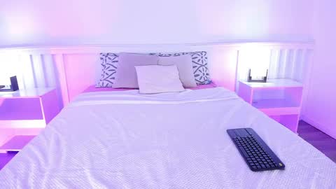 Snapshot of amelii_gh chatting on April 2026 11:38:02 AM Ameli online show from April 2026 11:38:02 AM