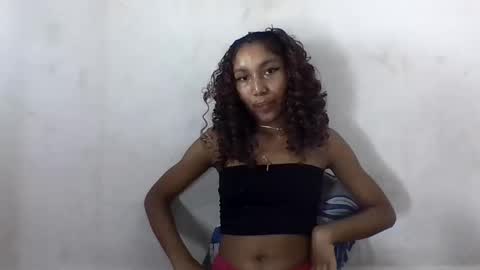 Snapshot of amelisy20005 chatting on April 2026 05:33:02 PM amelisy20005 online show from April 2026 05:33:02 PM