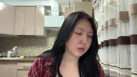 Snapshot of ameliya_kim chatting on April 2026 05:18:01 PM Ameliya online show from April 2026 05:18:01 PM