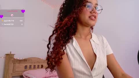Snapshot of amely_sweetheat chatting on May 2026 03:11:01 PM Amely online show from May 2026 03:11:01 PM