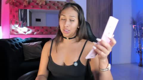 Snapshot of amelyamann chatting on May 2026 12:55:01 PM online show from May 2026 12:55:01 PM