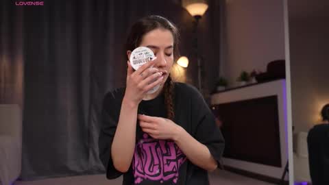 Amy  online show from February 2026 04:55:01 AM