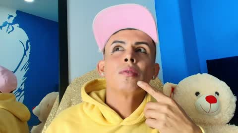 Snapshot of amenhotep_ chatting on April 2026 12:17:01 PM Amenhotep online show from April 2026 12:17:01 PM