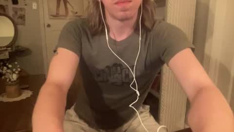 Snapshot of americanclown chatting on May 2026 05:03:01 AM americanclown online show from May 2026 05:03:01 AM