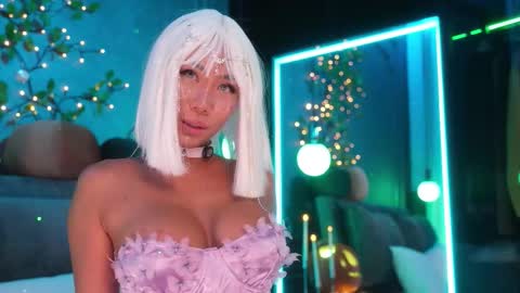 Ami online show from November 2025 06:54:02 PM