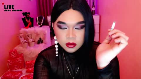 Queen Mireska online show from December 2024 04:21:02 PM