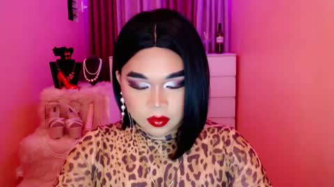 Queen Mireska online show from February 2025 11:43:02 AM