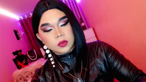 Queen Mireska online show from February 2025 11:23:01 AM