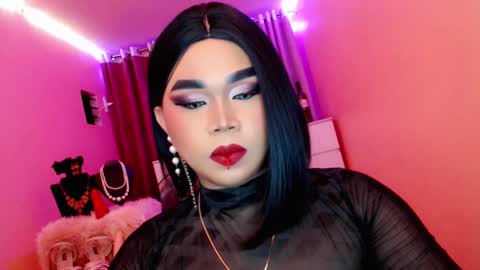 Queen Mireska online show from February 2025 12:08:01 PM