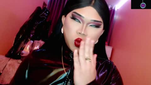 Queen Mireska online show from May 2026 04:25:02 PM