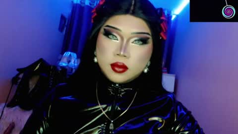 Queen Mireska online show from June 2026 03:03:01 PM