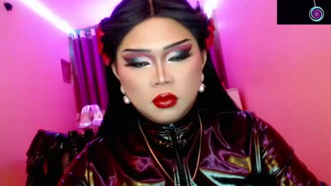 Queen Mireska online show from June 2026 04:15:01 PM