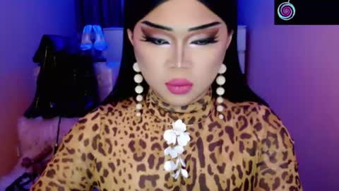 Queen Mireska online show from June 2026 02:43:02 PM