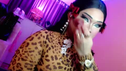Queen Mireska online show from June 2026 05:39:01 PM