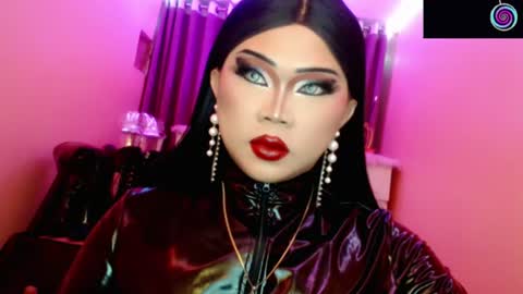 Queen Mireska online show from July 2026 03:40:02 PM