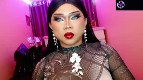 Queen Mireska online show from July 2026 04:53:01 PM