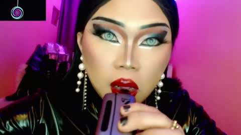 Queen Mireska online show from July 2026 05:50:01 PM