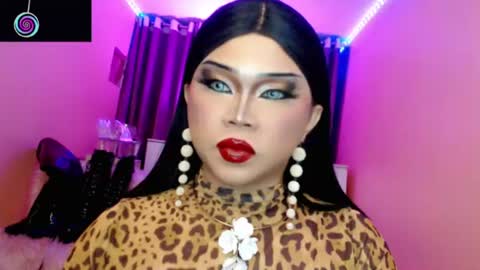 Queen Mireska online show from July 2026 01:47:01 PM