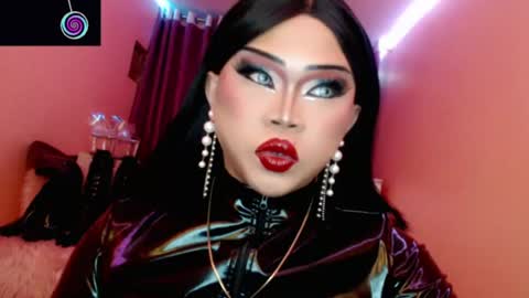 Queen Mireska online show from July 2026 01:48:01 PM