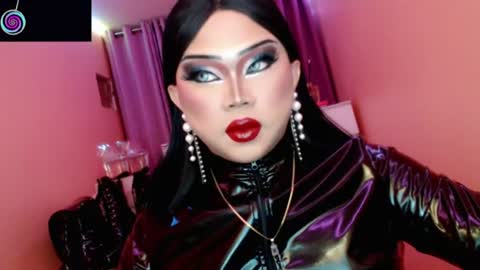 Queen Mireska online show from July 2026 11:08:01 AM