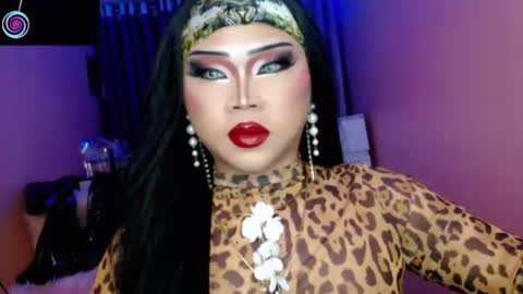 Queen Mireska online show from July 2026 02:13:01 PM