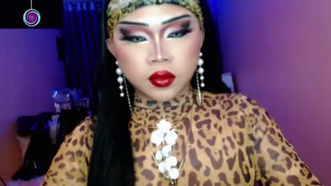 Queen Mireska online show from July 2026 04:05:02 PM