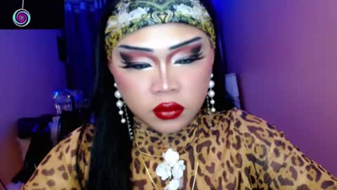 Queen Mireska online show from July 2026 06:20:01 PM