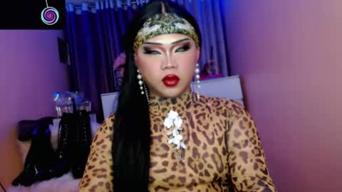 Queen Mireska online show from July 2026 07:39:01 PM