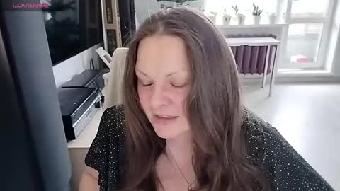 Snapshot of amilafran chatting on May 2026 05:38:01 AM Mila online show from May 2026 05:38:01 AM